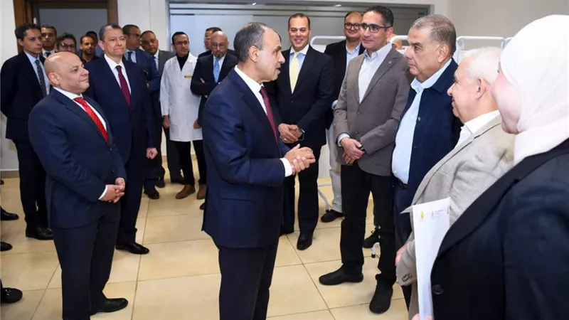 عبد العاطي يفتتح حملة للتبرع بالدم بمقر وزارة الخارجية لمستشفى 57357