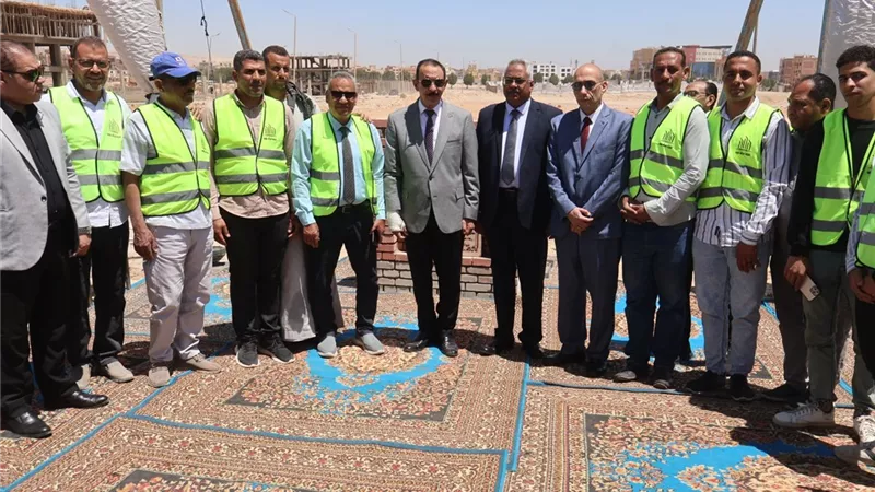 احتفالًا بالعيد القومي للمحافظة.. محافظ سوهاج يضع حجر الأساس للمدرسة المصرية اليابانية 