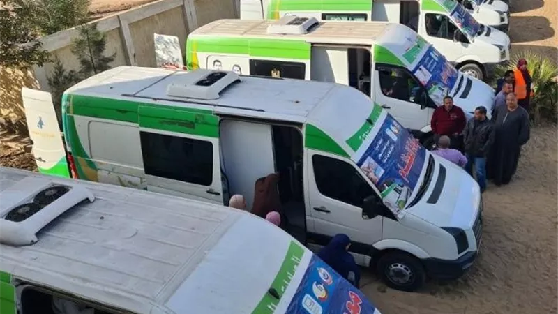 قافلة طبية مجانية تفحص 121 مواطنًا بقرية فزارة في محافظة البحيرة