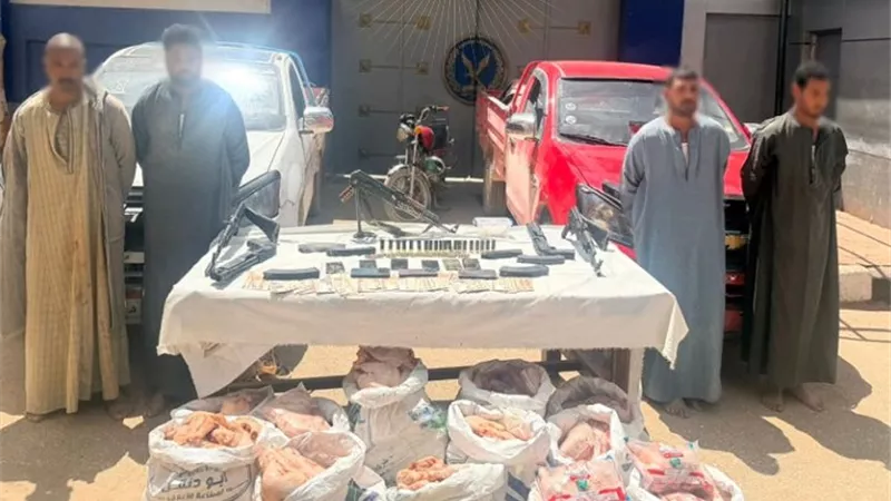 مصرع عنصر إجرامي وضبط 4 آخرين في مطاردة أمنية مع تشكيل عصابي بقنا