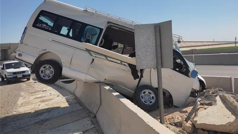 13 شخصًا حالتهم خطيرة.. ننشر أسماء مصابي حادث قنا المروع| صور