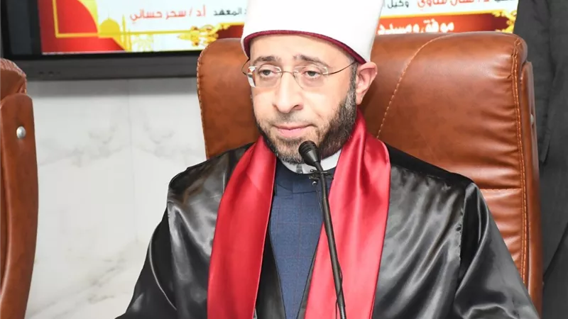 وزير الأوقاف يشارك في مناقشة رسالة ماجستير بالمعهد الأفروآسيوي بجامعة القناة (صور)