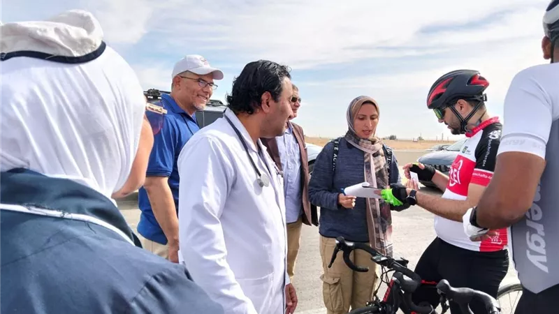 الرعاية الصحية توفر التأمين الطبي لبطولة الدراجات بالسويس 2026