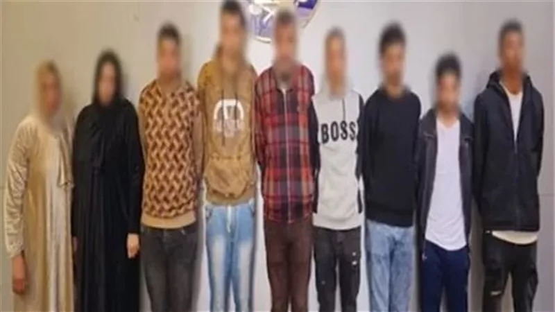 اليوم.. استكمال محاكمة 6 متهمين في واقعة إجبار شاب على ارتداء ملابس نسائية بميت عاصم