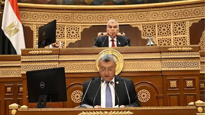 رئيس القوي العاملة بالشيوخ يستعرض تعديل التأمينات.. سداد 238 مليار جنيه سنويًا