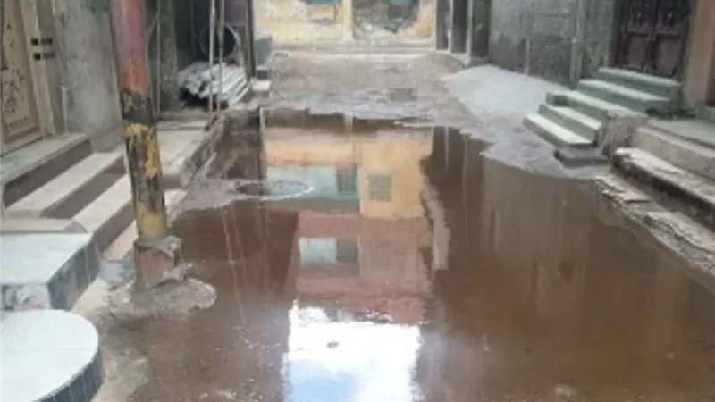 عاجل| أمطار غزيرة تضرب سواحل البحيرة.. وتعليق الصيد ورفع حالة الطوارئ
