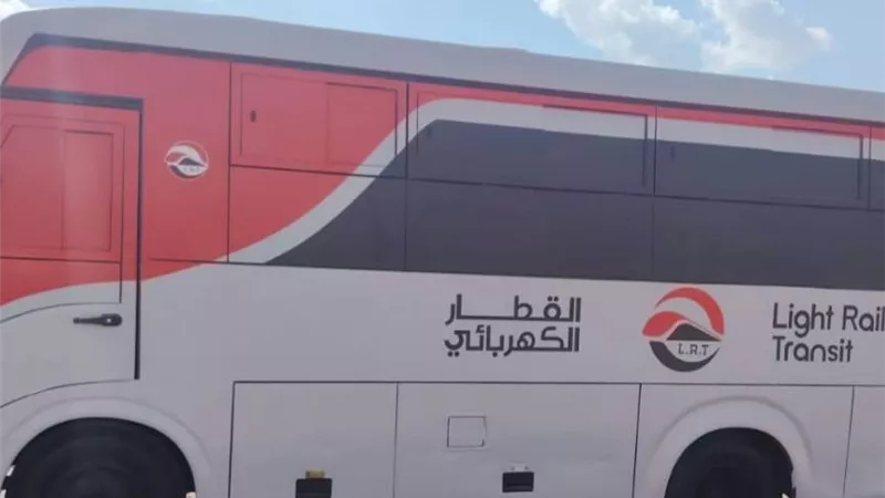 غدا.. بدء التشغيل التجريبي لمنظومة نقل آمنة ومنظمة وموثوقة لربط مدينة الشروق وأحيائها 
