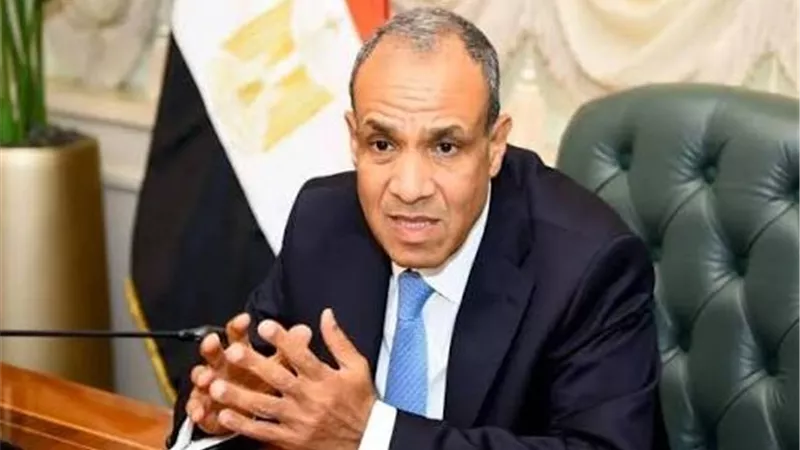 وزير الخارجية يبحث مع نظرائه بالسعودية والبحرين وقطر وباكستان وإيران وتركيا دعم مسار المفاوضات