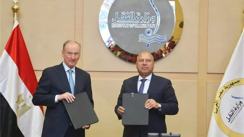 مصر وروسيا تبحثان سبل تعزيز التعاون في مجال النقل البحري التجاري