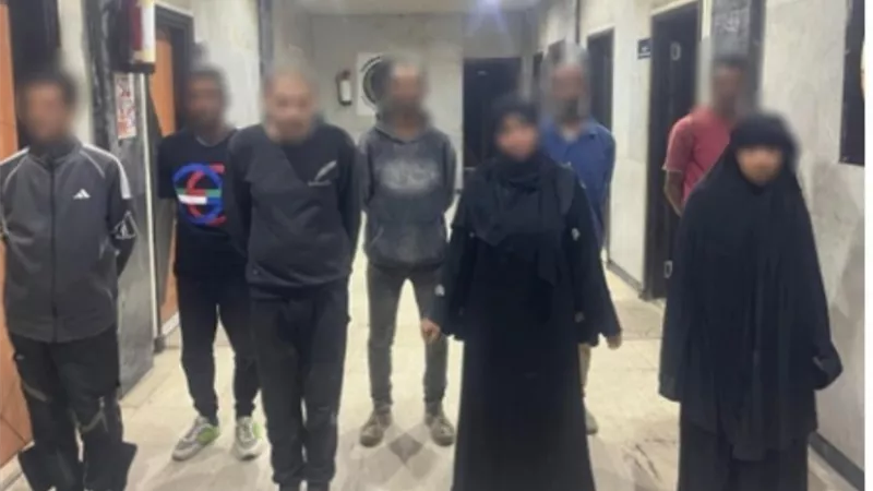ضبط 10 متهمين لاستغلال أحداث في أعمال تسول وبيع سلع بطريقة إلحاحية بالجيزة