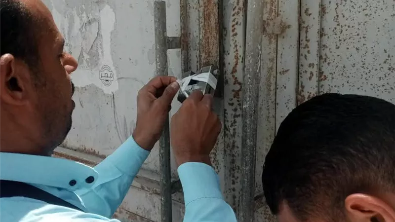 تحرير 34 مخالفة وتشميع محلين خلال حملات مكثفة في المنيا 