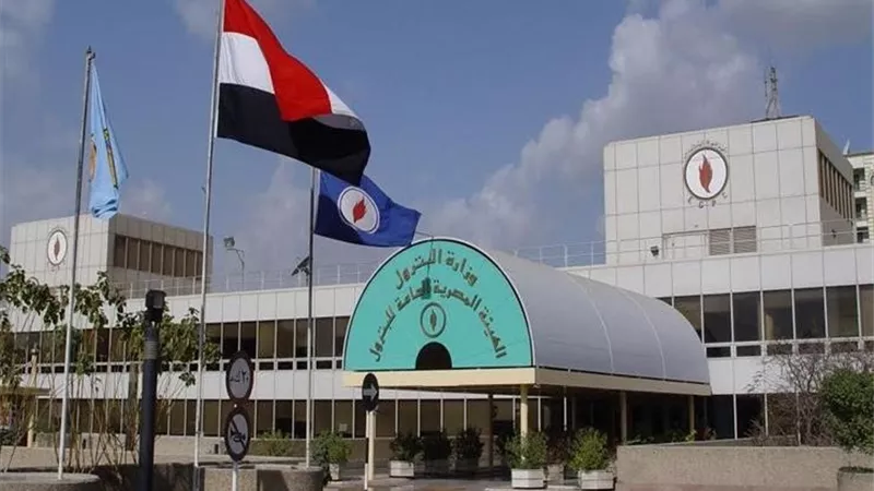 خلال حملات رقابية.. «هيئة البترول» تضبط تلاعبًا في الوقود يتجاوز مليون لتر خلال أبريل