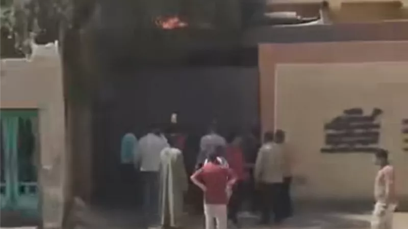 اندلاع حريق بمحول كهرباء بمستشفى حميات ملوي في المنيا