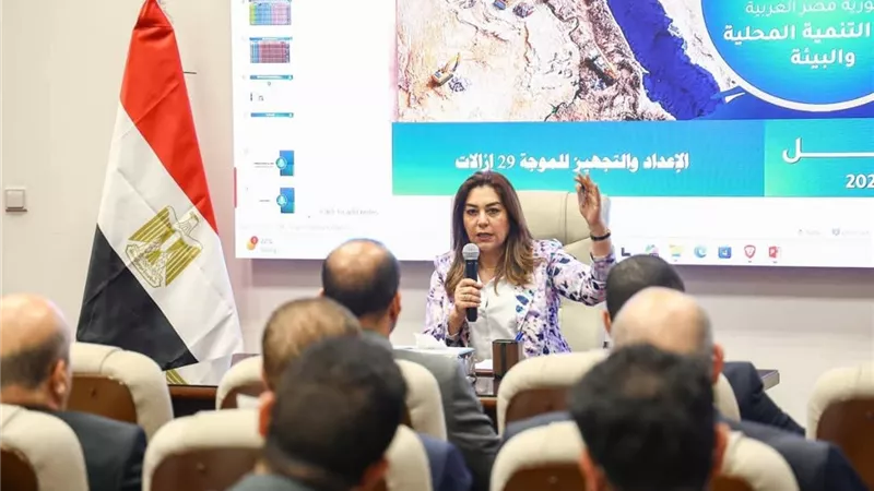 التنمية المحلية تؤكد ضرورة بذل كل الجهود لتحقيق مستهدفات إزالة التعديات 
