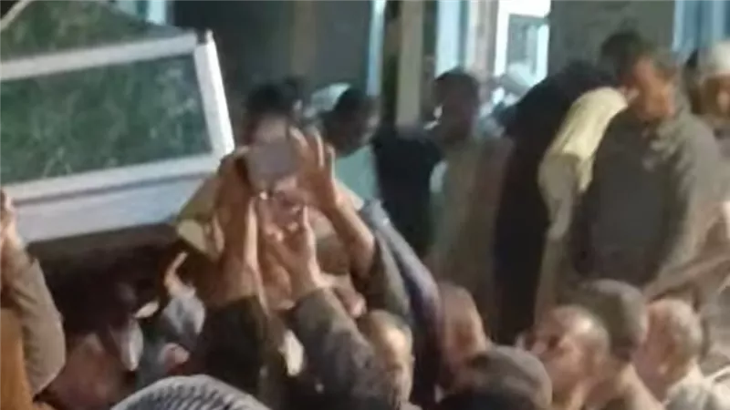 بالصور.. أهالي القصاصين يشيعون جثمان شهيد أوقاف الإسماعيلية 