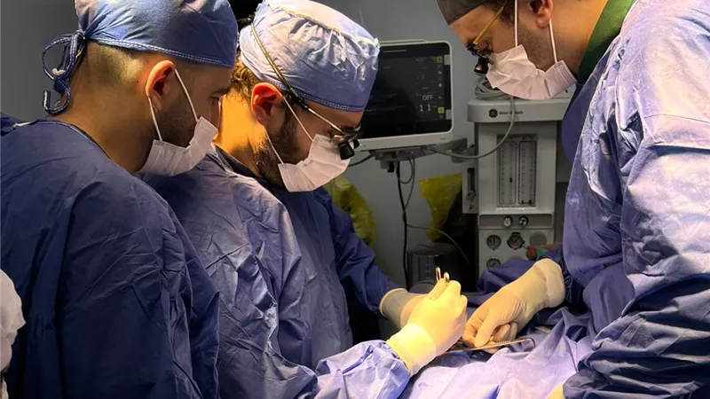 إنجاز طبي جديد بمستشفى طلخا المركزي.. نجاح إصلاح فتق سري لطفلة 4 سنوات