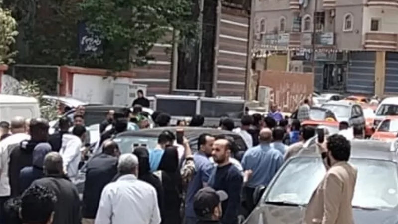 أهالى الإسماعيلية يشيعون جنازة نعمان الوزير كبير مشجعي الدراويش (صور)
