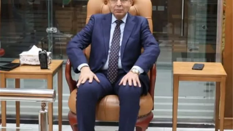 محافظ المنيا يعلن رفع درجة الاستعداد لمواجهة العاصفة الترابية