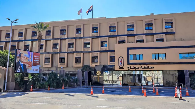 سوهاج ترفع درجة الاستعداد القصوى لمواجهة موجة الطقس السيئ والأتربة