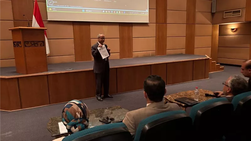 نحو بيئة آمنة ومستدامة.. الحكومة تُفعّل منظومة الرقابة على المخلفات الخطرة عبر «لجنة 53»