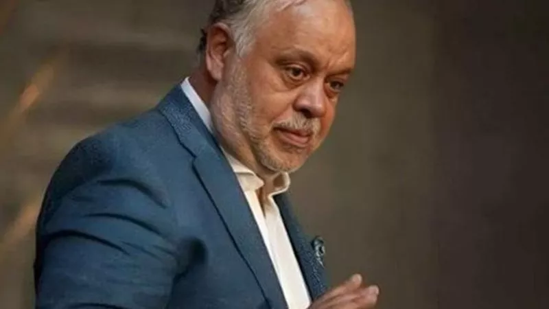 أشرف زكي ينعى هاني شاكر: فقدنا قيمة فنية وإنسانية كبيرة  