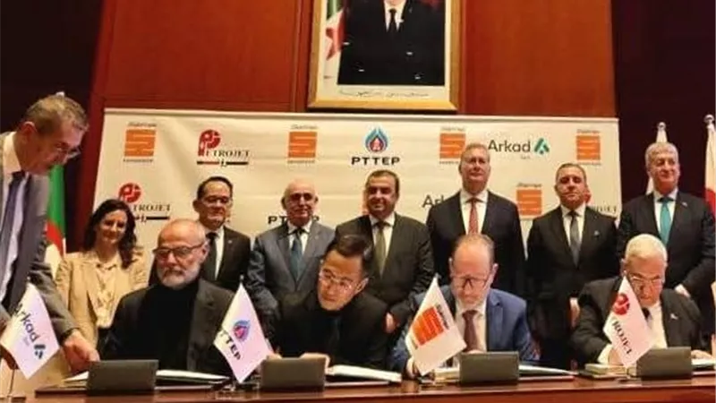 وزيرا بترول مصر والجزائر يشهدان توقيع عقد 