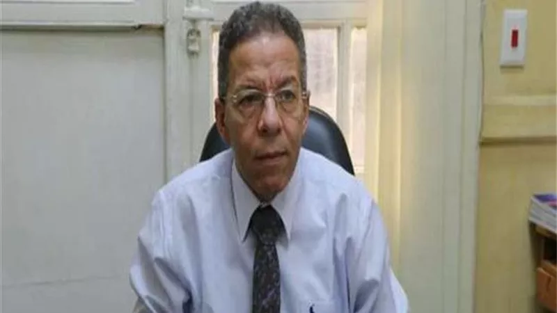 نقيب الأطباء: حرية الظهور الإعلامي مكفولة.. بشرط الالتزام بالضوابط المهنية والعلمية