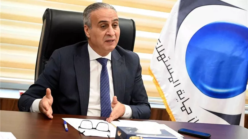جهاز حماية المستهلك يضبط مخزنًا غير مُرخص لإعادة تعبئة خل الطعام من مواد وخامات مجهولة المصدر