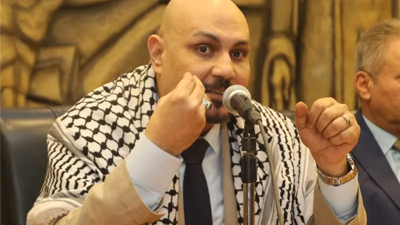 «الشؤون العربية» بـ«الصحفيين» تحتفي بكتاب «العائدون من الجحيم» للصحفي حسام السويفي بحضور رموز الأسرى المحررين وشخصيات سياسية وثقافية بارزة