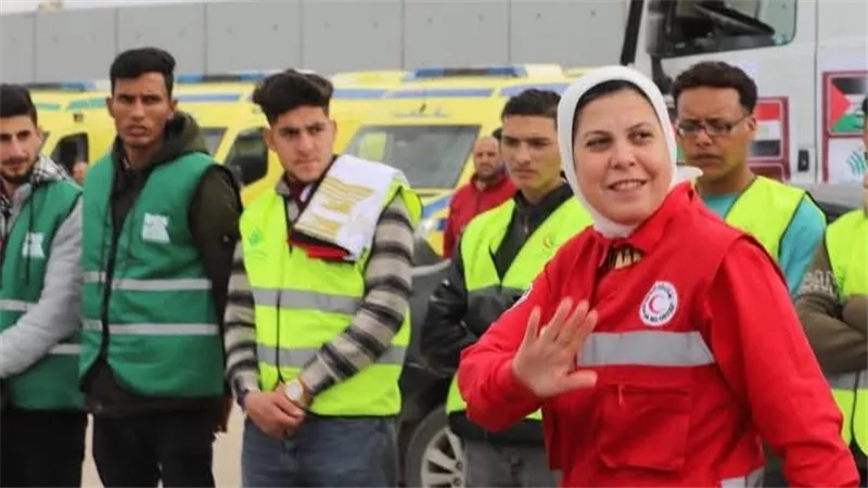 «الشغل والماتش الاتنين».. رسالة ملهمة من المدير التنفيذي للهلال الأحمر بعد انتصار مصر