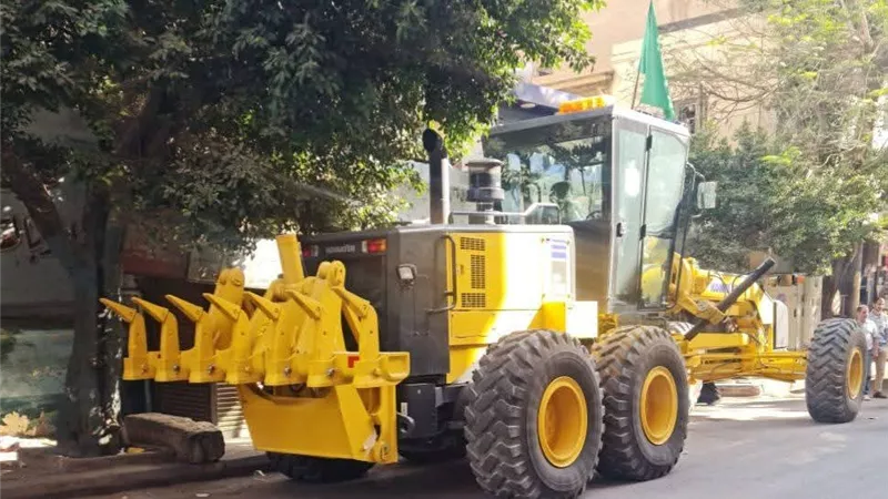 توريد معدات حديثة لدعم أعمال الطرق ورفع كفاءة التنفيذ بالمنيا 