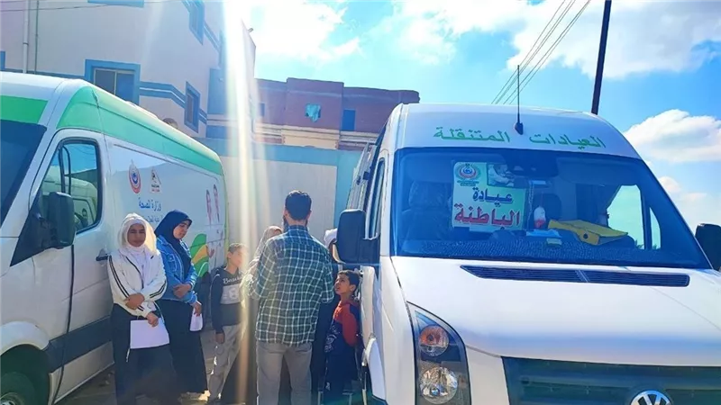 الكشف الطبي على 2000 مريض ضمن قافلة صحية في صان الحجر بالشرقية