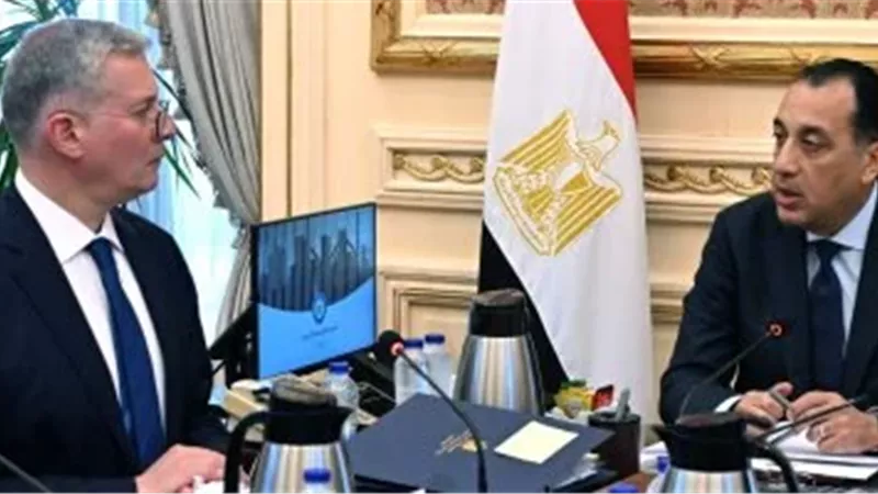 رئيس الوزراء يتابع الموقف التنفيذي للمشروعات الخاصة بصناعات خام الفوسفات