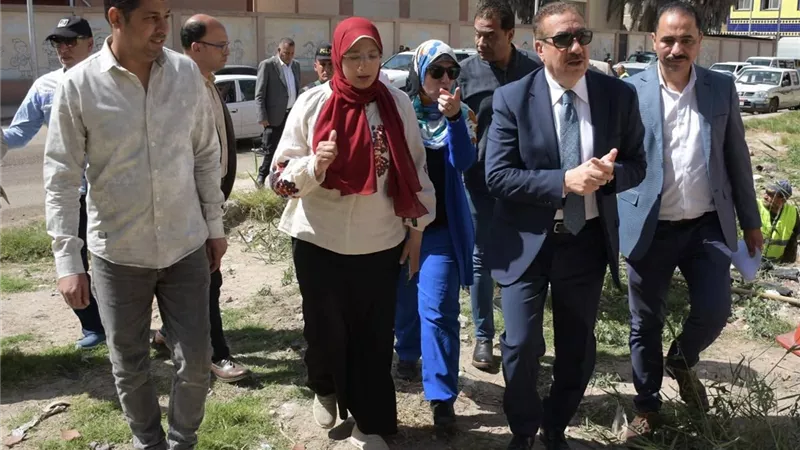 محافظ بورسعيد يتابع بدء أعمال رفع كفاءة الأمل والحديدي بحي العرب
