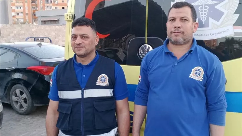 مسعفان بالإسماعيلية ينقذان سيدة من حالة ولادة مفاجئة 