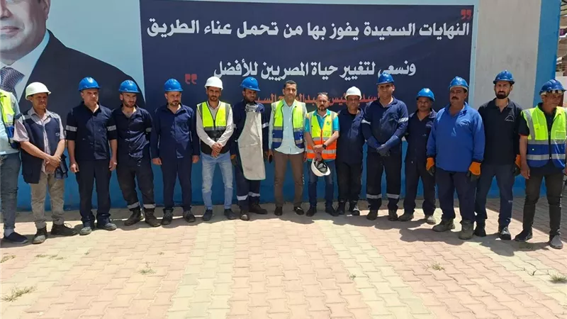 حين تتفوق الحِرفة على الإمكانات.. فني بسوهاج يعيد تشغيل «لودر الملايين» بقطع مُعاد تدويرها