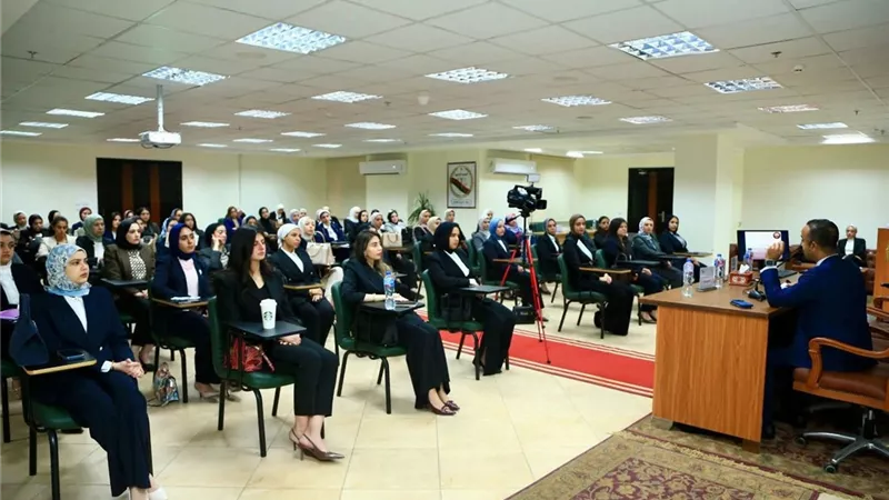 النيابة الإدارية تنظم دورة تدريبية للمعاونين الجدد حول القيم والتقاليد القضائية| صور 