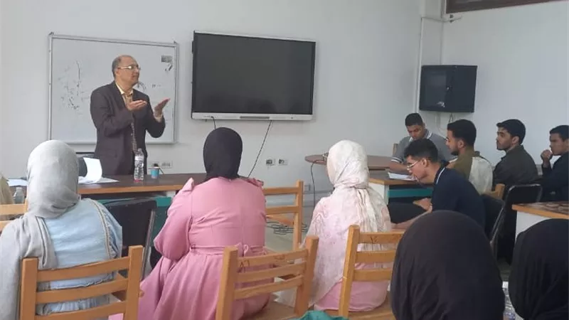 جامعة قناة السويس تنظم برامج تدريبية وتوعوية لتعزيز الوعي البيئي والصحي| صور