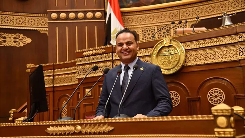 عضو بالشيوخ يهاجم التعليم بسبب الغش الإلكتروني بالثانوية العامة