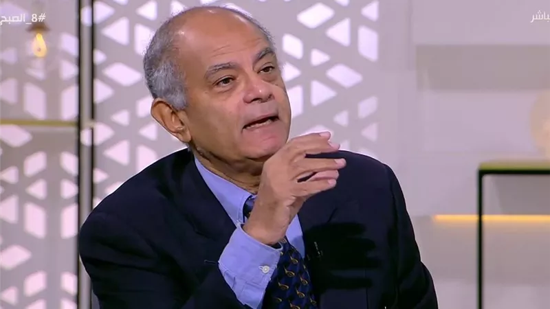 السفير حسين هريدي: مصر تلعب دور «رمانة الميزان» بالمنطقة وتتحرك بثبات 