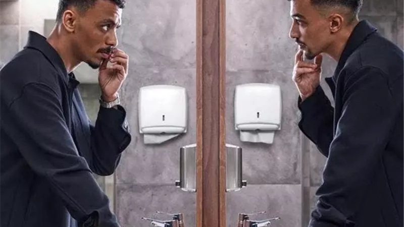 أول بطولة مطلقة.. كزبرة يروج لأحدث أعماله السينمائية
