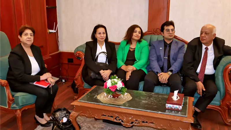 محافظ سوهاج يستقبل رئيس الطائفة الإنجيلية بمصر