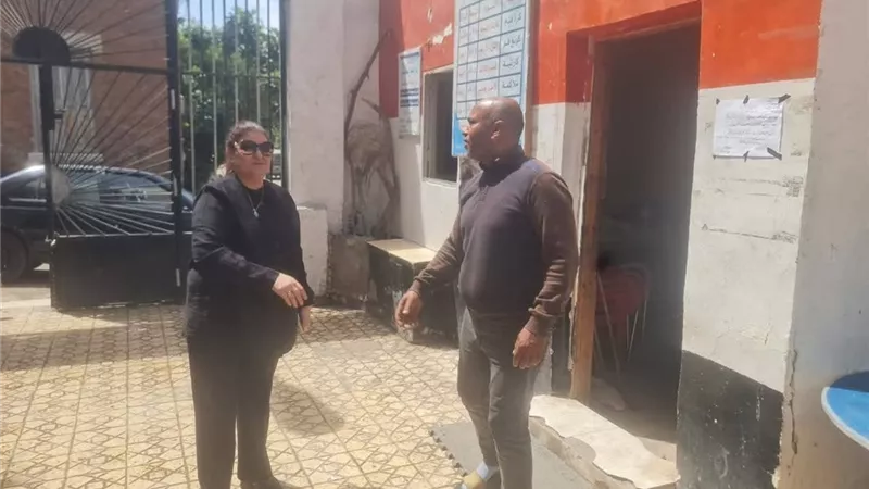 وكيل وزارة الشباب والرياضة بالإسكندرية تفاجئ مركز شباب كرموز بجولة تفقدية صباحية