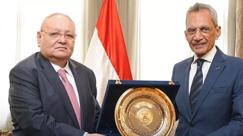 وزير شؤون المجالس النيابية يستقبل رئيس مجلس الدولة لبحث آليات التعاون المشترك