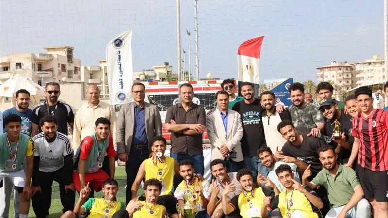 المنصورة الأهلية تكرم أبطال دوري الجامعة وتخلد ذكرى الطالب كريم حشيش