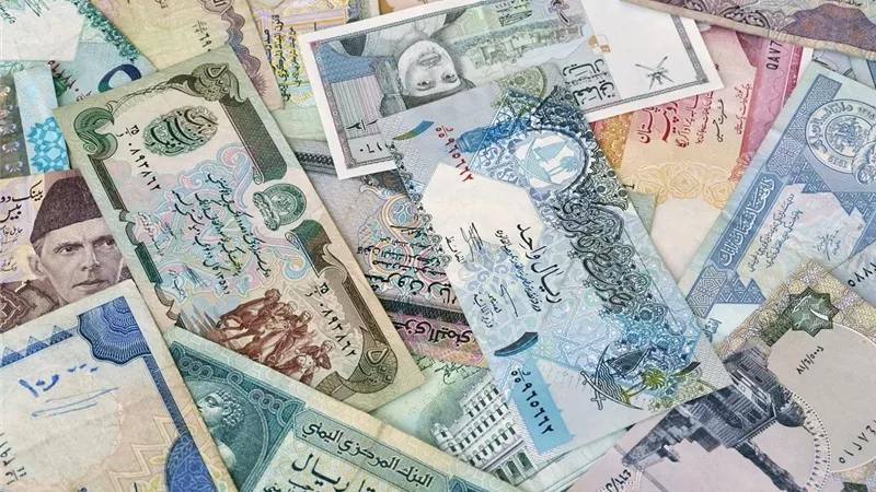 تراجع أسعار العملات العربية أمام الجنيه في ختام تعاملات الخميس