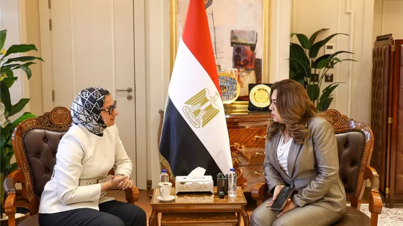 استعدادات عيد الأضحى وتوفير السلع.. تفاصيل اجتماع وزيرة التنمية المحلية مع محافظ الوادي الجديد
