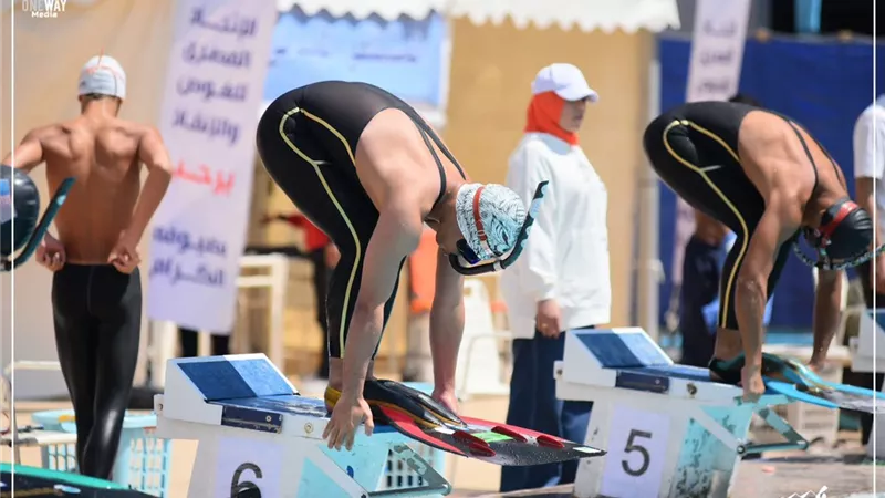 السباح أحمد عوض يحصد أربع ميداليات ببطولة كأس مصر للزعانف