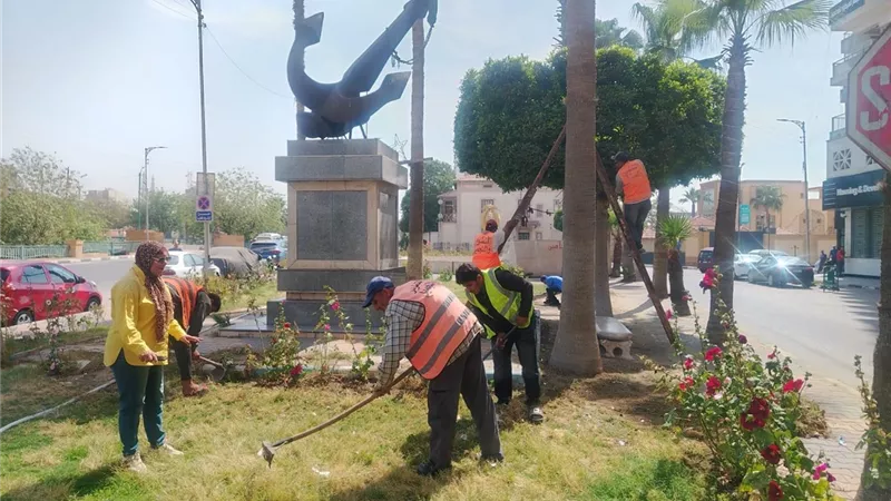 رفع كفاءة وتجميل ميادين ومداخل الإسماعيلية استعدادًا لاستقبال عيد الأضحى المبارك