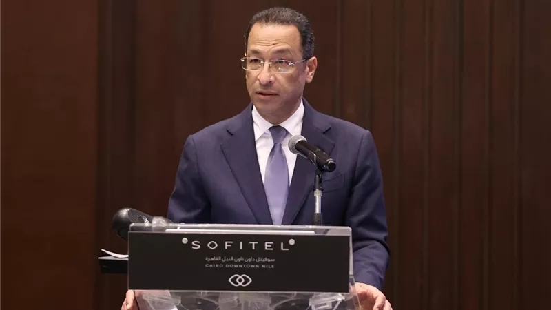 وزير الاتصالات: نمو القطاع 18.9% والتحول الرقمي وتوطين التكنولوجيا على رأس الأولويات